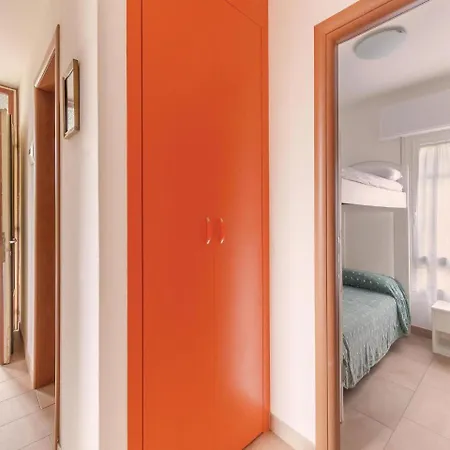 Casa Laura 2 *